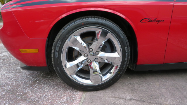 10th Image of a 2013 DODGE CHALLENGER R/T