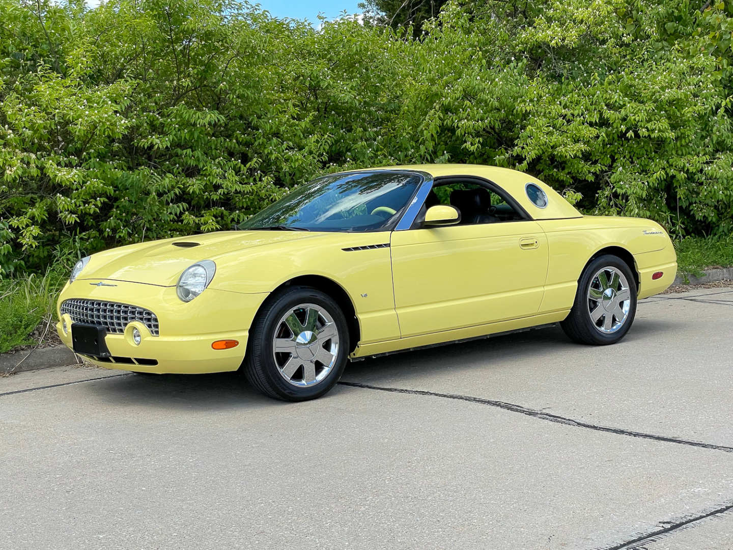 0th Image of a 2002 FORD THUNDERBIRD