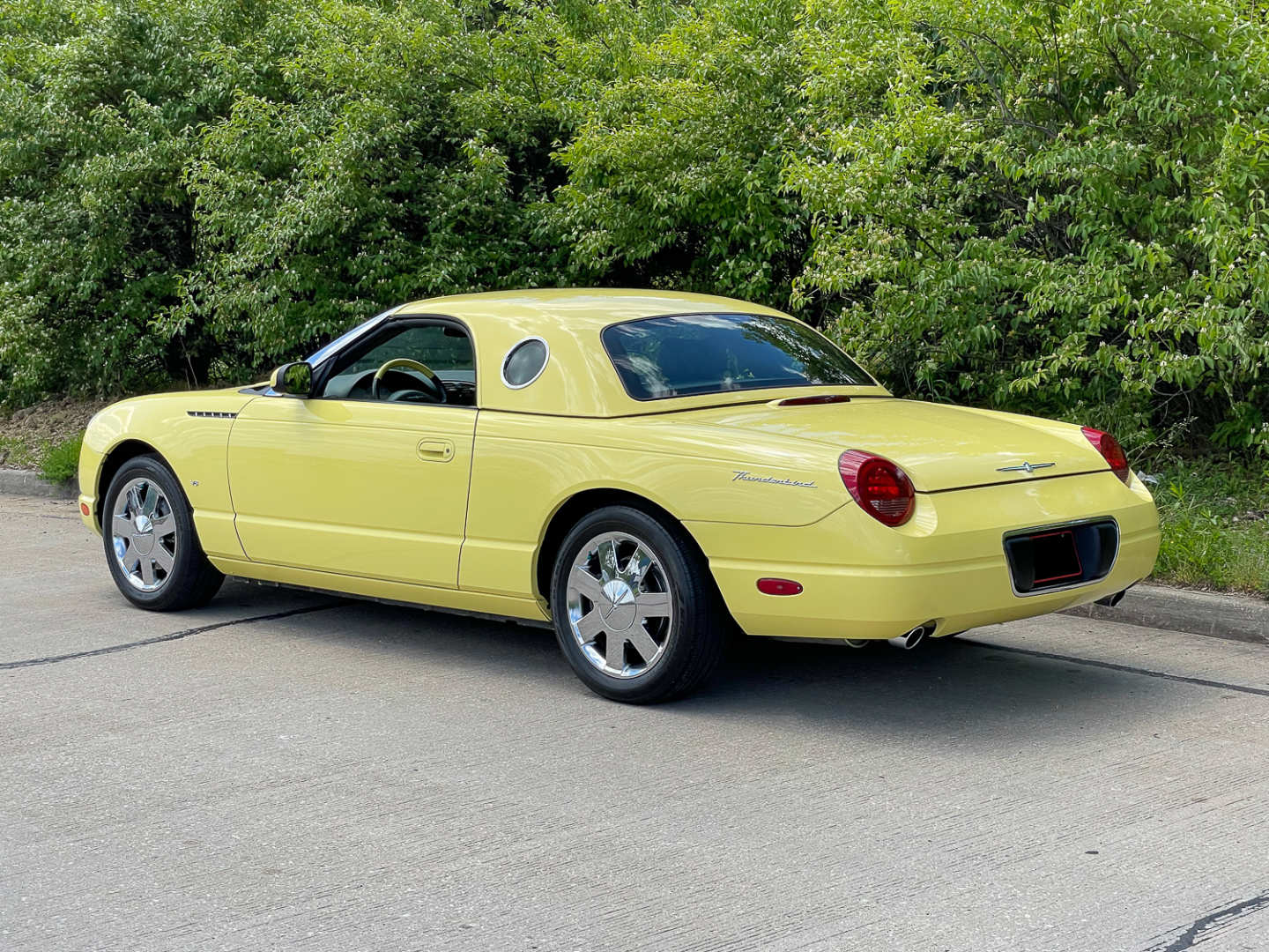 1st Image of a 2002 FORD THUNDERBIRD