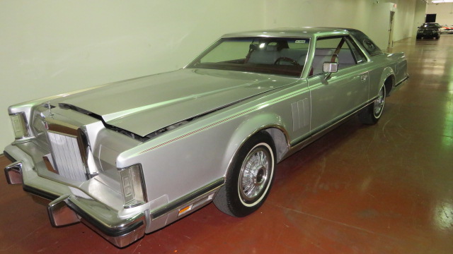 2nd Image of a 1978 LINCOLN MARK IV