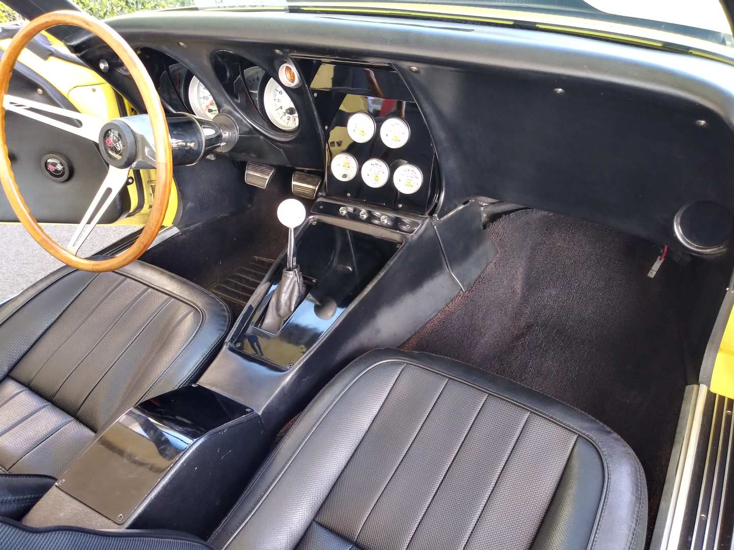 12th Image of a 1968 CHEVROLET CORVETTE