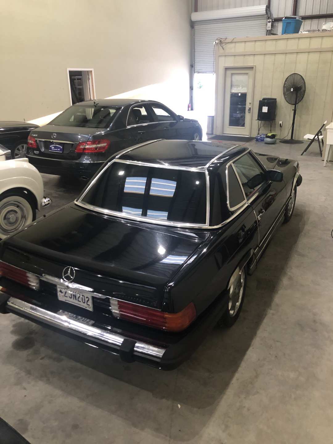 1st Image of a 1986 MERCEDES-BENZ 560 560SL