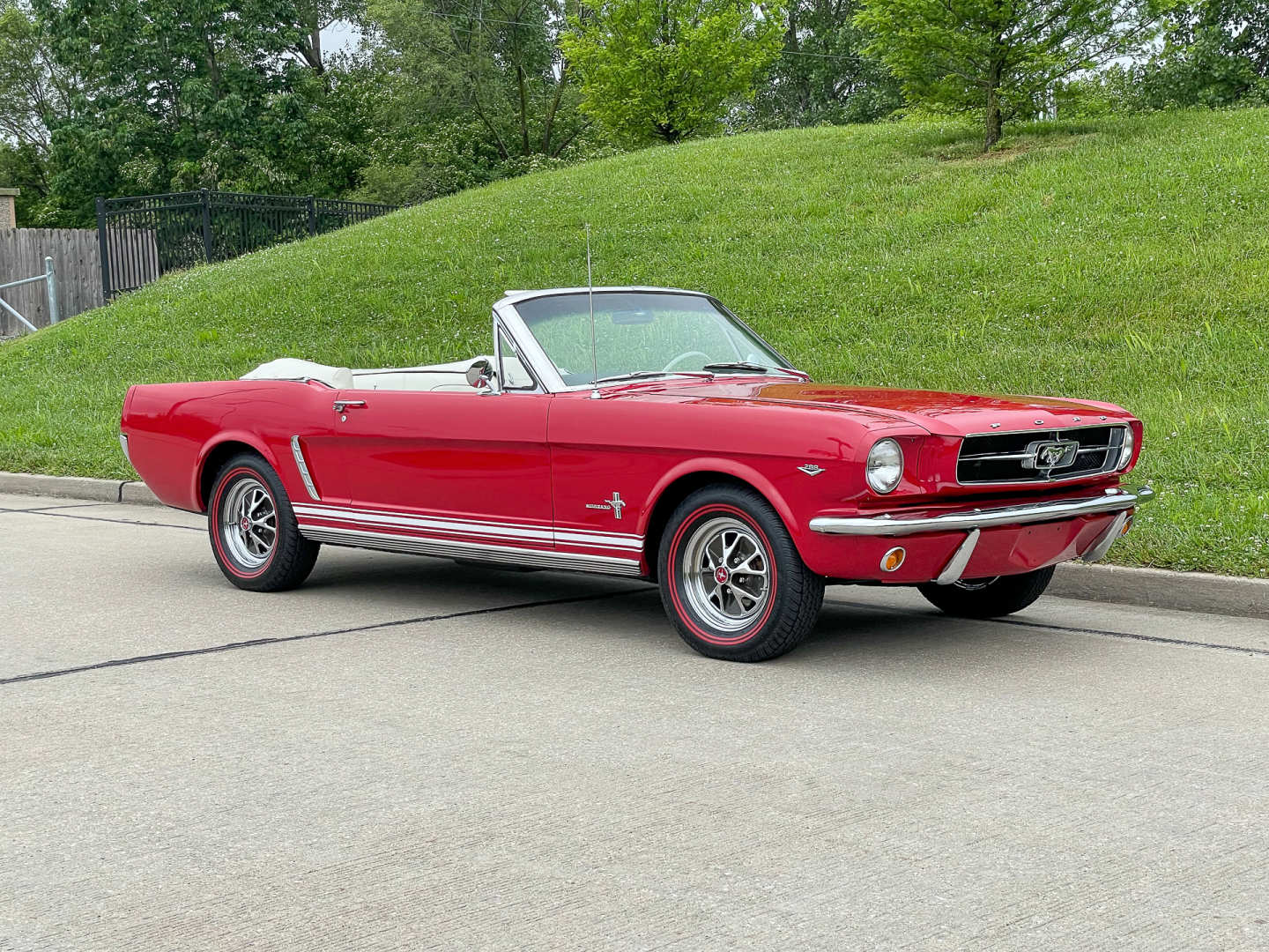 0th Image of a 1965 FORD MUSTANG