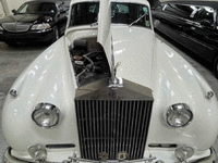 Image 3 of 12 of a 1960 ROLLS ROYCE SILVER CLOUD II