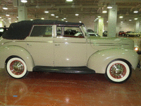 Image 3 of 14 of a 1939 FORD DELUXE