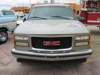 Image 2 of 17 of a 1999 GMC SUBURBAN C1500