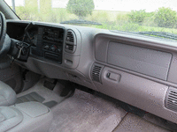 Image 8 of 17 of a 1999 GMC SUBURBAN C1500