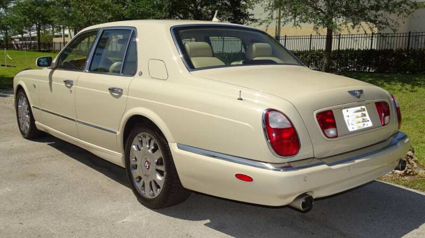 2nd Image of a 2006 BENTLEY ARNAGE R