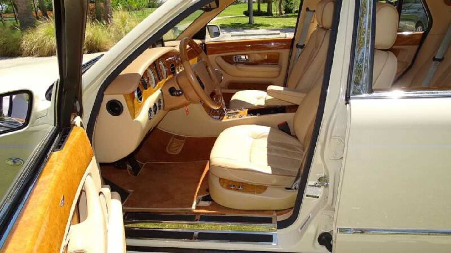 18th Image of a 2006 BENTLEY ARNAGE R