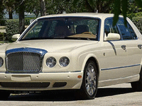 Image 17 of 59 of a 2006 BENTLEY ARNAGE R