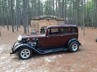 Image 5 of 9 of a 1933 PLYMOUTH SEDAN