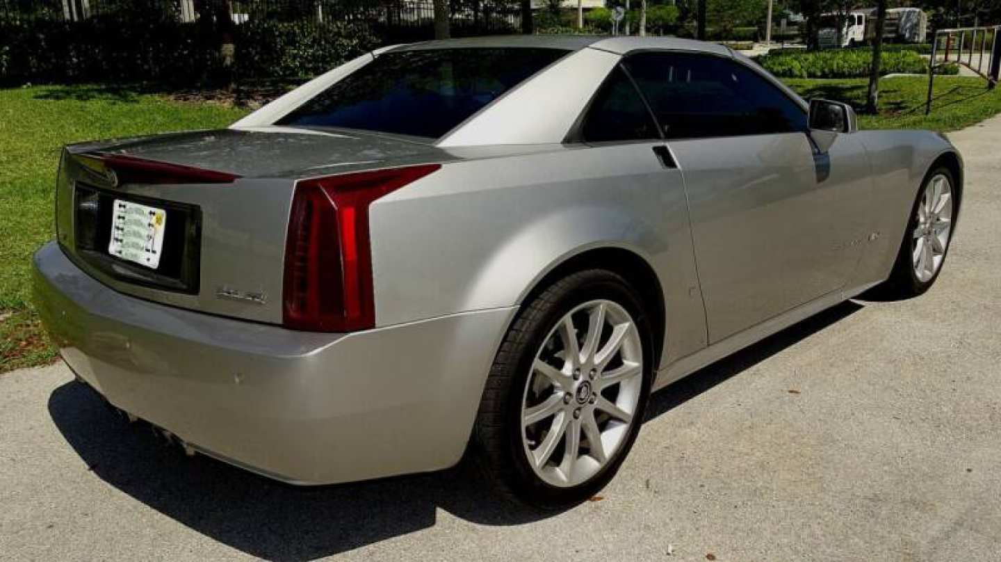 1st Image of a 2007 CADILLAC XLR-V