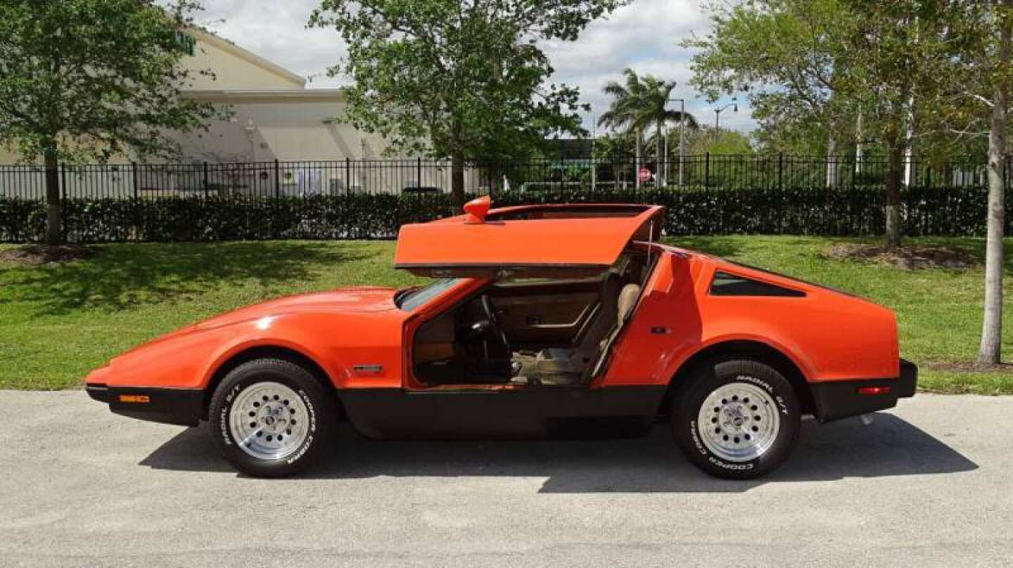 3rd Image of a 1975 BRICKLIN SV1