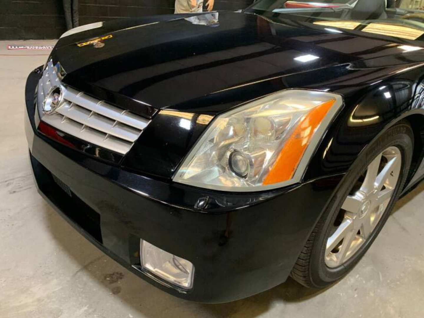 10th Image of a 2004 CADILLAC XLR ROADSTER