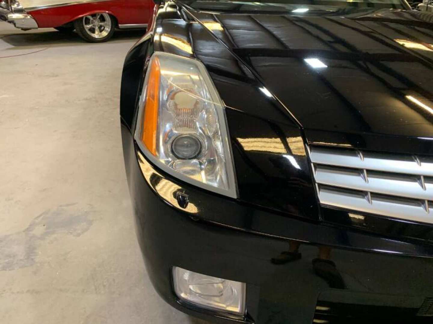 14th Image of a 2004 CADILLAC XLR ROADSTER