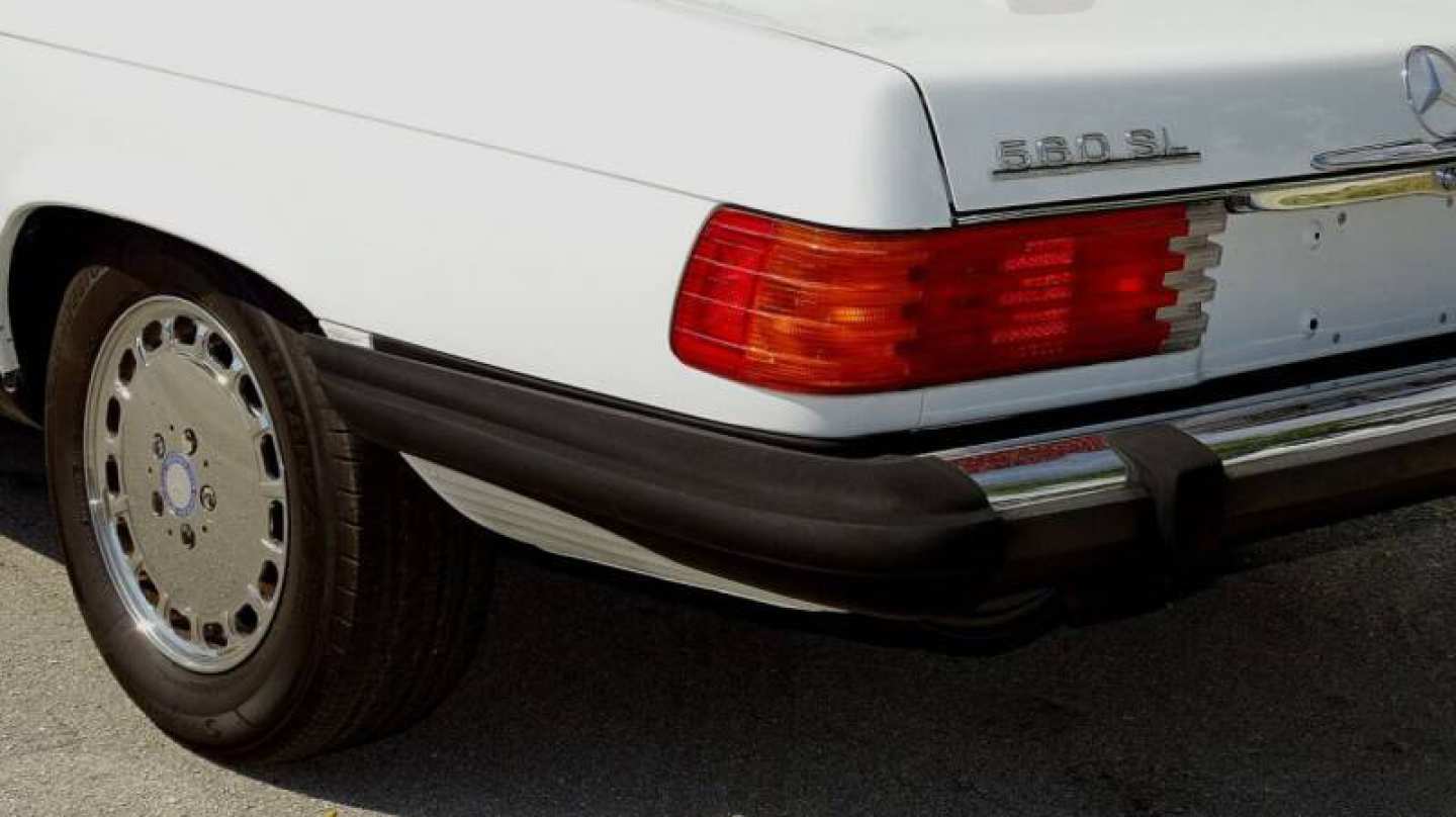 11th Image of a 1987 MERCEDES-BENZ 560 560SL