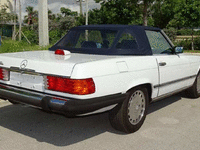 Image 5 of 52 of a 1987 MERCEDES-BENZ 560 560SL
