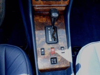 Image 32 of 52 of a 1987 MERCEDES-BENZ 560 560SL