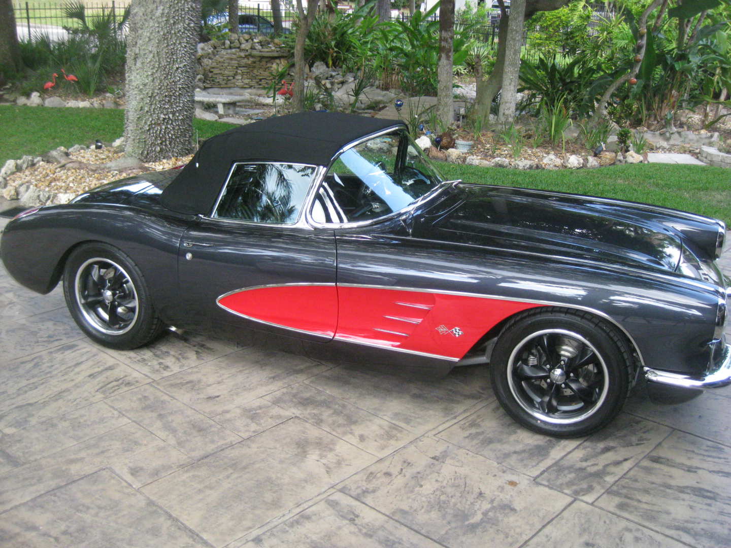 3rd Image of a 1960 CHEVROLET CORVETTE