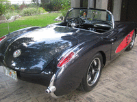 Image 7 of 24 of a 1960 CHEVROLET CORVETTE