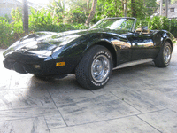 Image 2 of 14 of a 1975 CHEVROLET CORVETTE