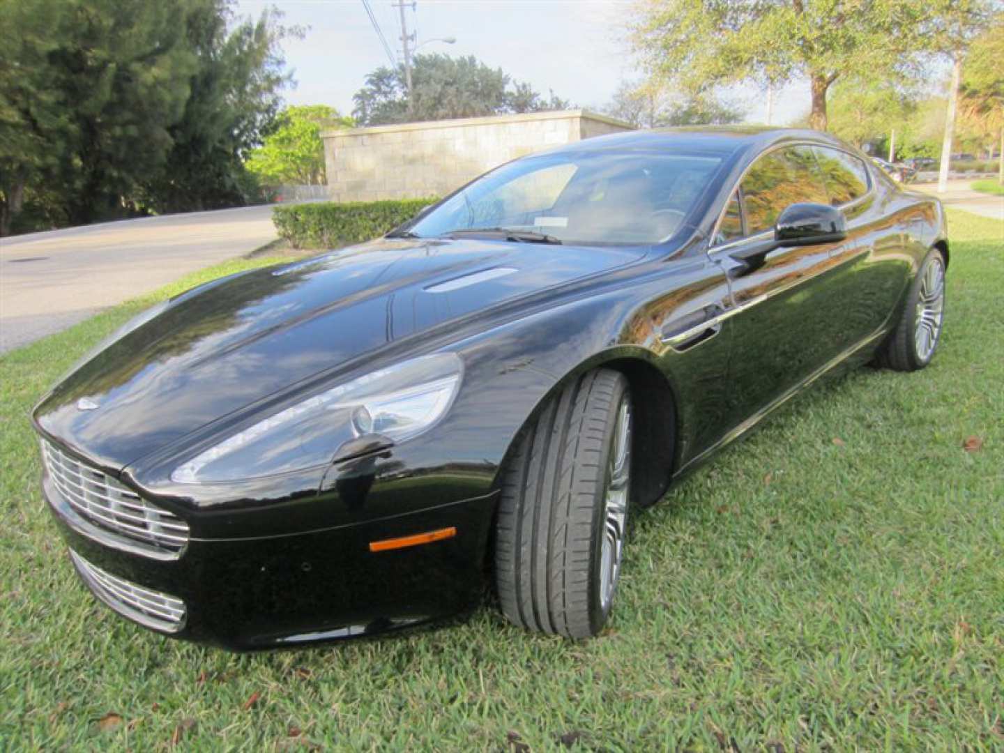 2nd Image of a 2011 ASTON MARTIN RAPIDE
