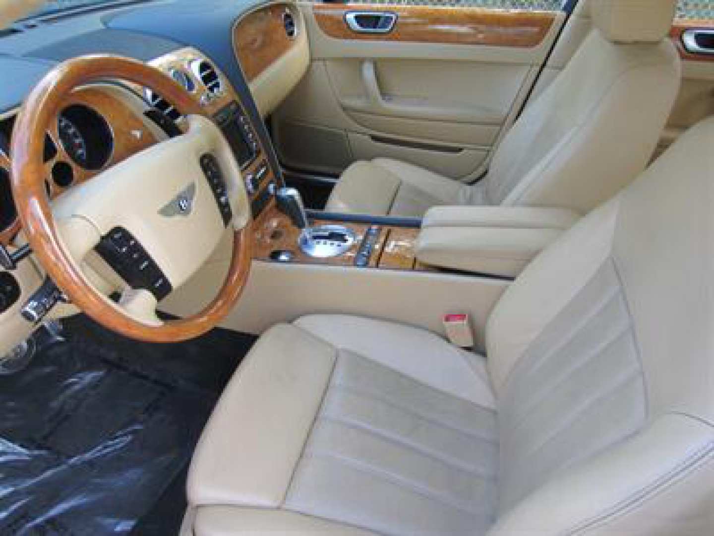 11th Image of a 2009 BENTLEY CONTINENTAL FLYING SPUR