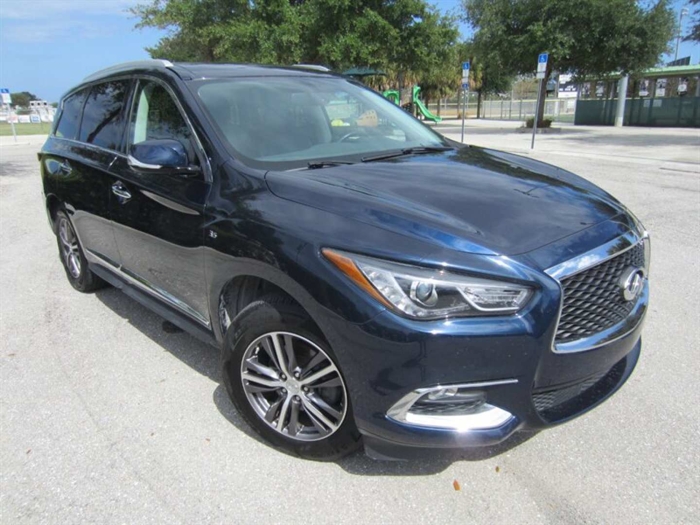 0th Image of a 2018 INFINITI QX60