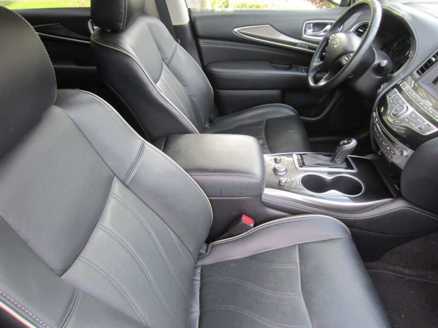 7th Image of a 2018 INFINITI QX60