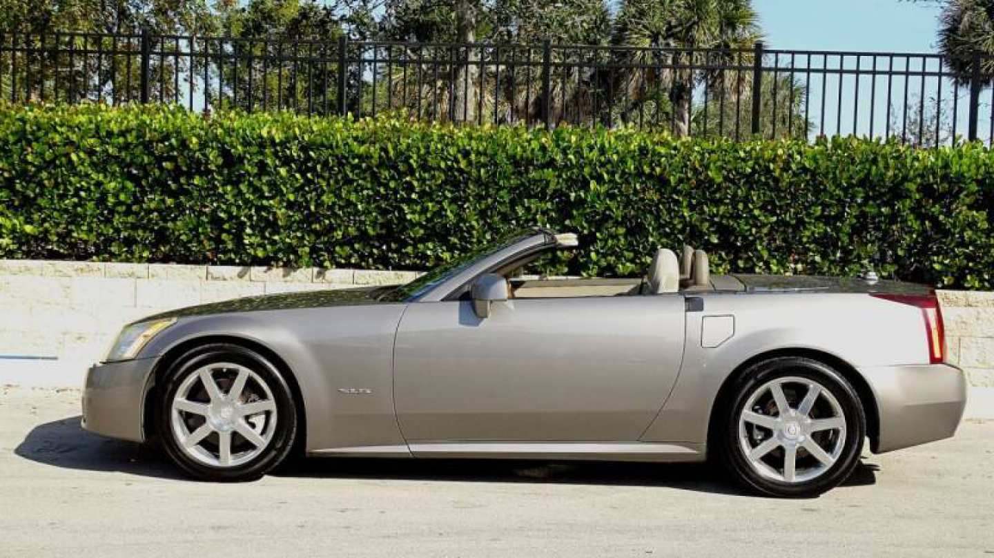 0th Image of a 2004 CADILLAC XLR ROADSTER