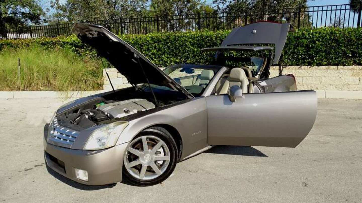 7th Image of a 2004 CADILLAC XLR ROADSTER