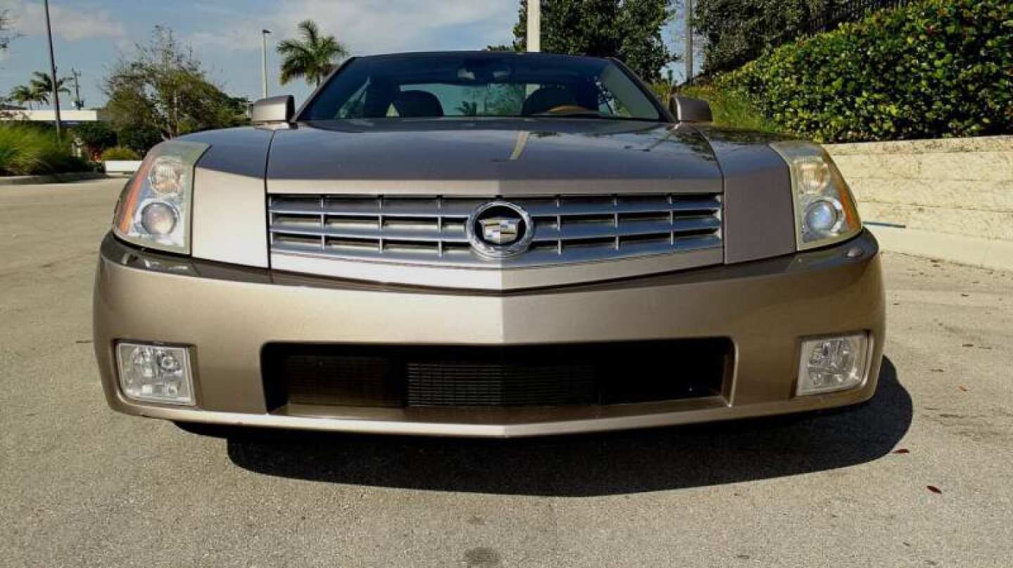 13th Image of a 2004 CADILLAC XLR ROADSTER