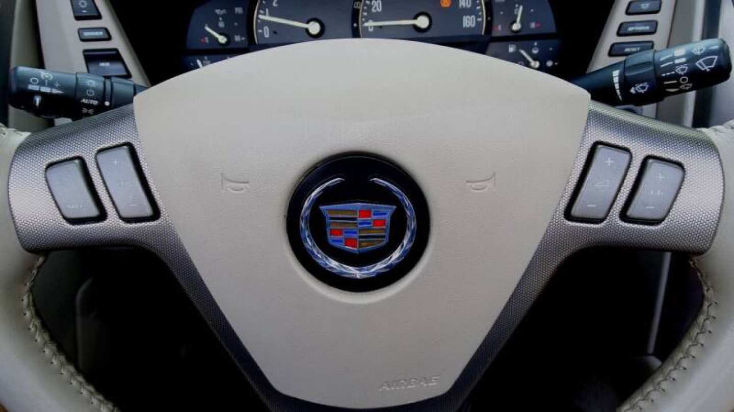 28th Image of a 2004 CADILLAC XLR ROADSTER