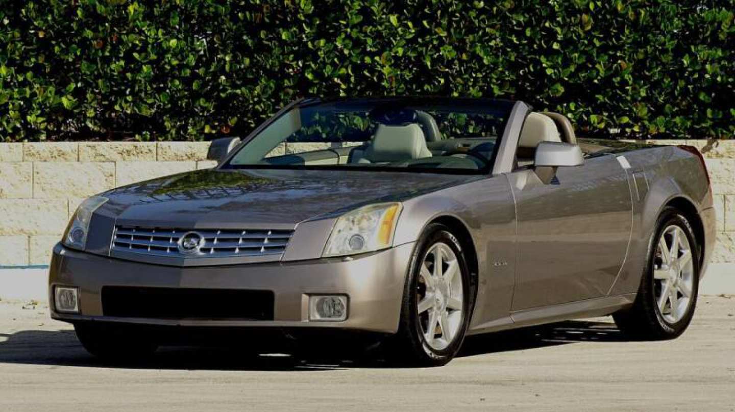 50th Image of a 2004 CADILLAC XLR ROADSTER
