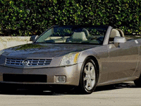 Image 51 of 54 of a 2004 CADILLAC XLR ROADSTER