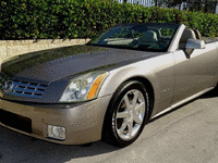Image 52 of 54 of a 2004 CADILLAC XLR ROADSTER