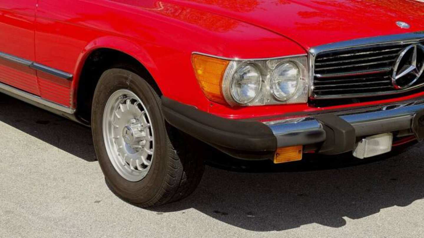 10th Image of a 1985 MERCEDES-BENZ 380SL