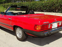 Image 6 of 47 of a 1985 MERCEDES-BENZ 380SL
