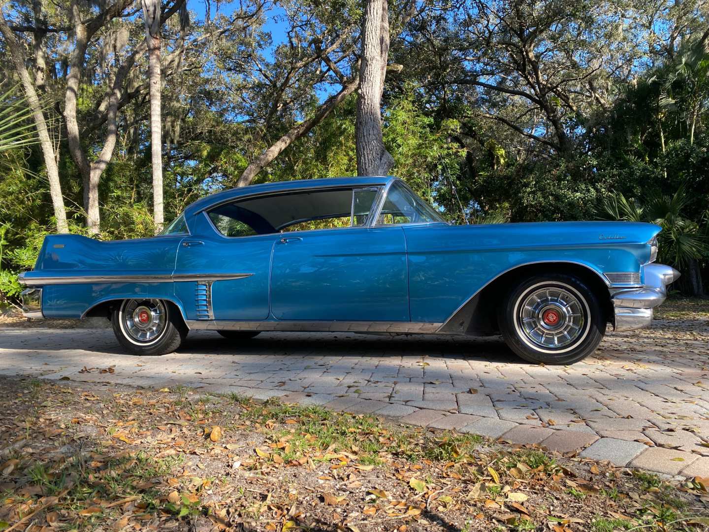 5th Image of a 1957 CADILLAC DEVILLE
