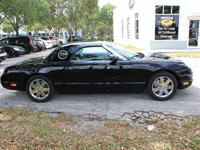 Image 5 of 23 of a 2002 FORD THUNDERBIRD