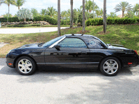 Image 9 of 23 of a 2002 FORD THUNDERBIRD