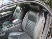 Image 11 of 23 of a 2002 FORD THUNDERBIRD