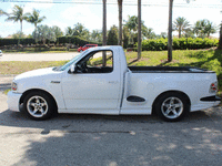 Image 10 of 20 of a 1999 FORD F-150 SVT LIGHTNING