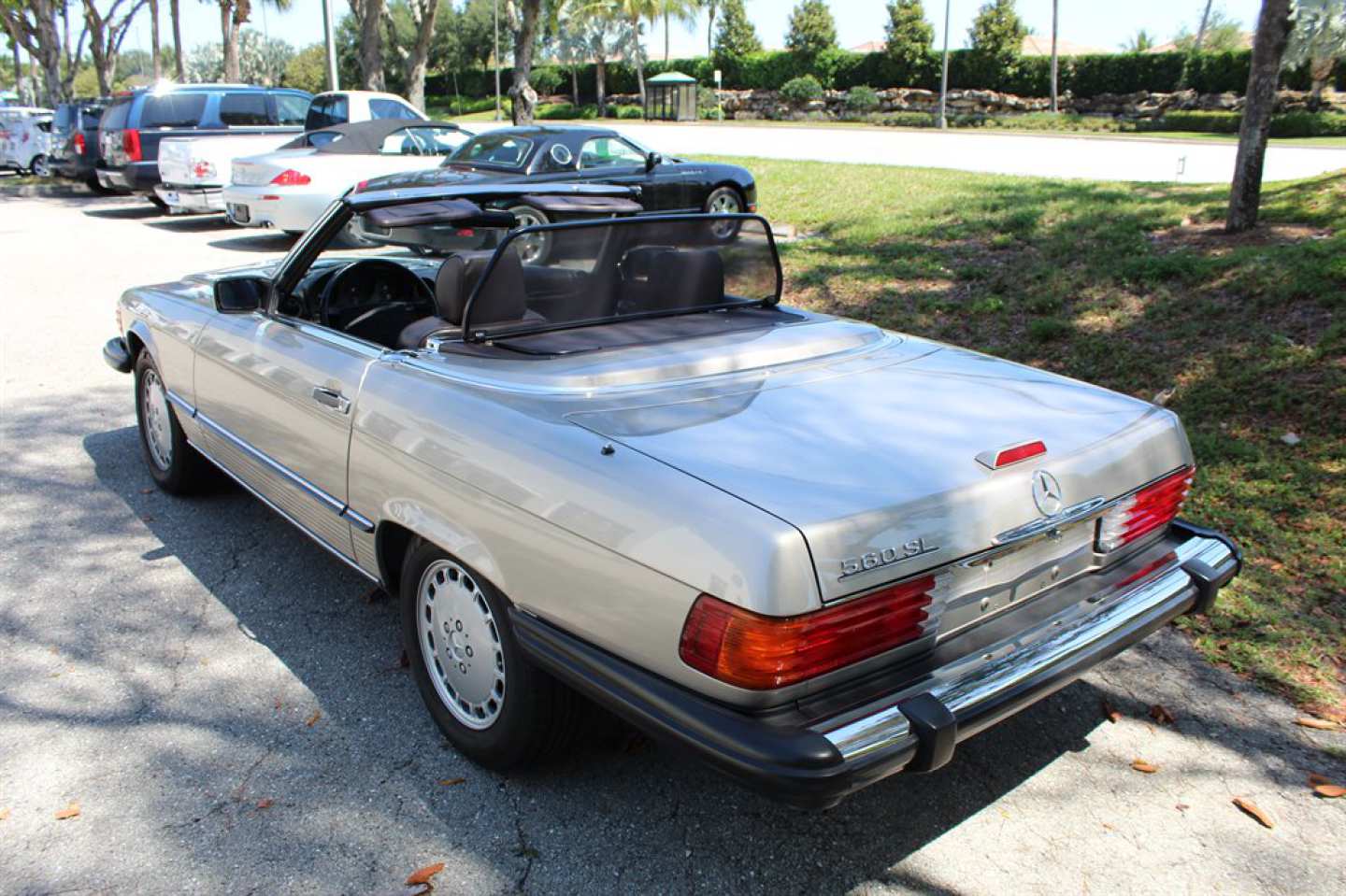 6th Image of a 1989 MERCEDES-BENZ 560 560SL