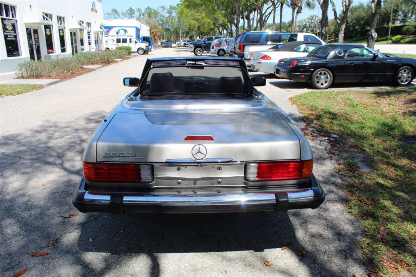 8th Image of a 1989 MERCEDES-BENZ 560 560SL