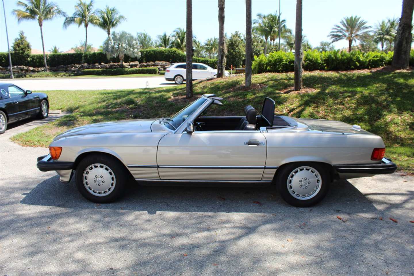 9th Image of a 1989 MERCEDES-BENZ 560 560SL