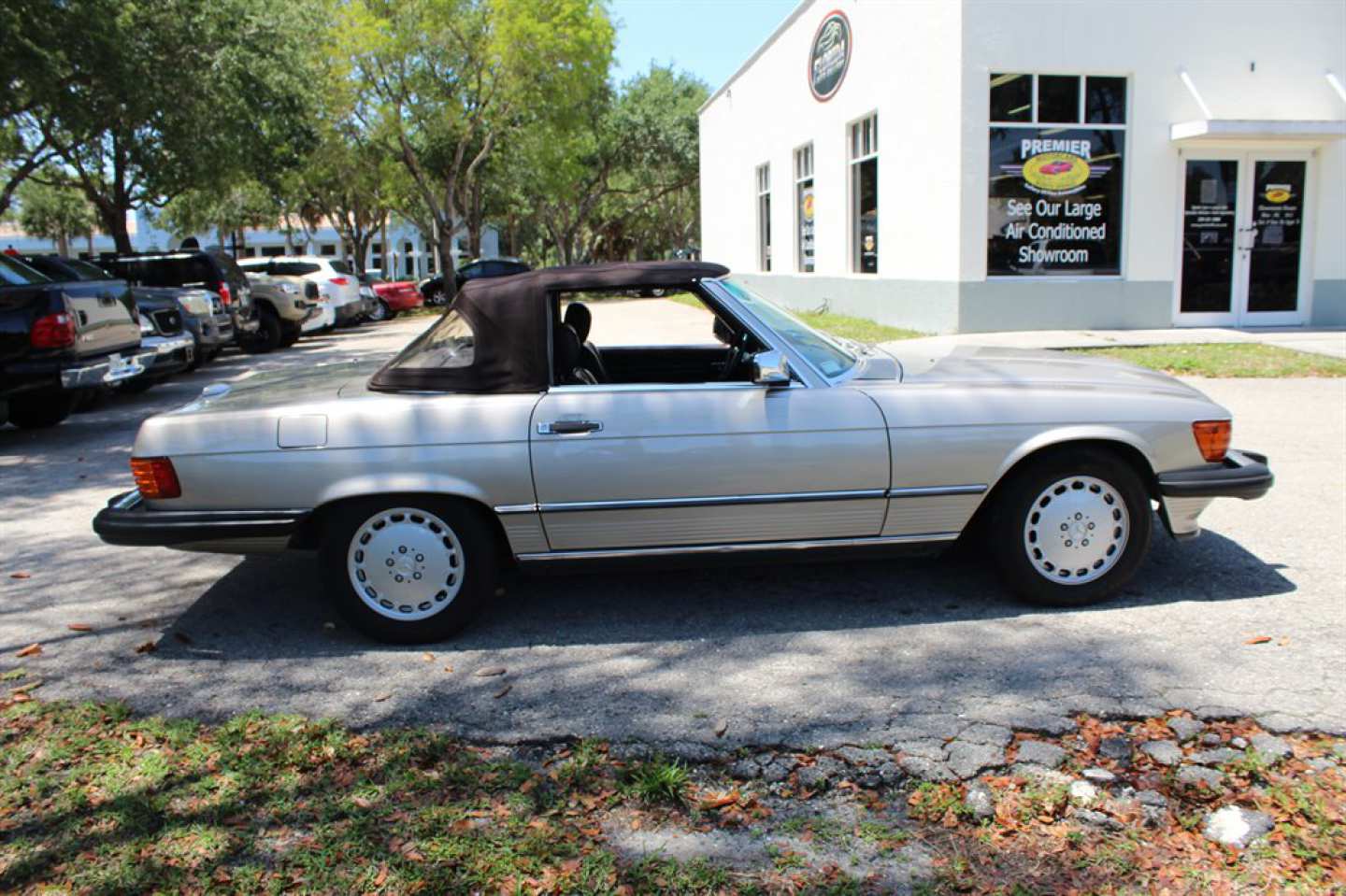 10th Image of a 1989 MERCEDES-BENZ 560 560SL