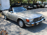 Image 6 of 24 of a 1989 MERCEDES-BENZ 560 560SL