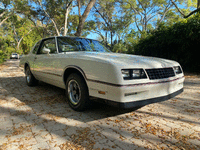 Image 3 of 13 of a 1985 CHEVROLET MONTE CARLO
