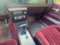 Image 10 of 13 of a 1985 CHEVROLET MONTE CARLO